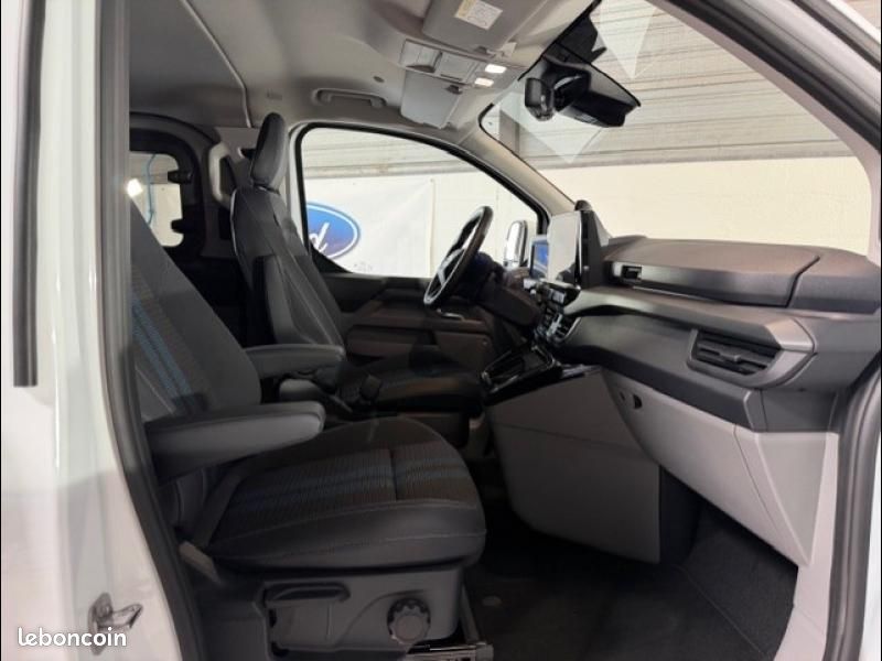 Ford Transit Custom Fg 320 L1H1 2.5 Duratec 232ch Hybride recheargeable Cabine Approfondie Sport CVT (image 4)