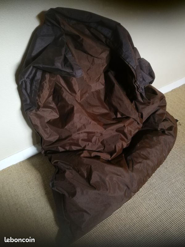 Grand pouf de marque Big G (image 1)