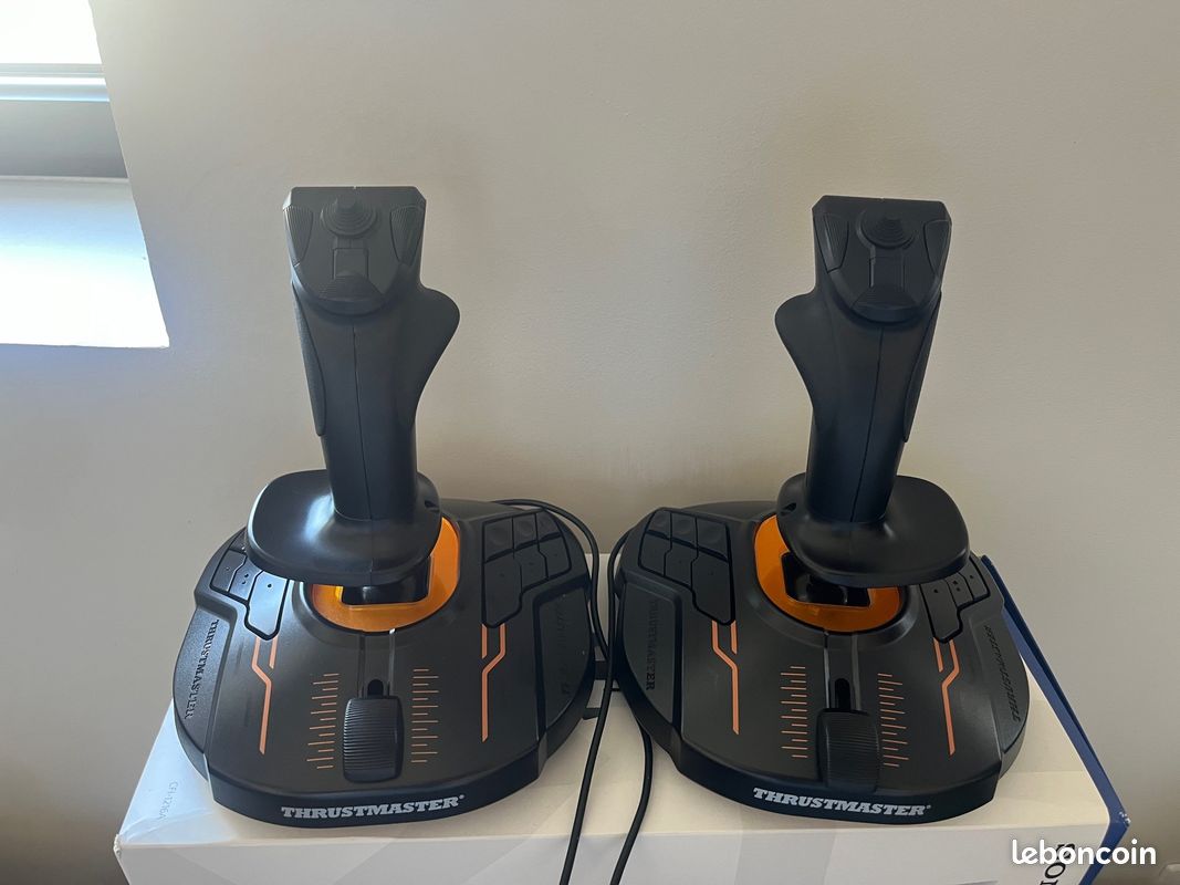 Thrustmaster T.16000M Space Sim Duo Stick - Deux Joysticks Ambidextres Avec Technologie HEART Pour PC