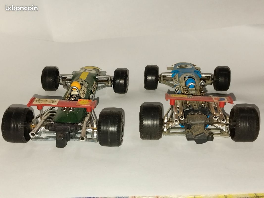 Voiture Miniature Politoys Lotus Climax F1 à L'échelle 1/32 - Occasion En Très Bon état
