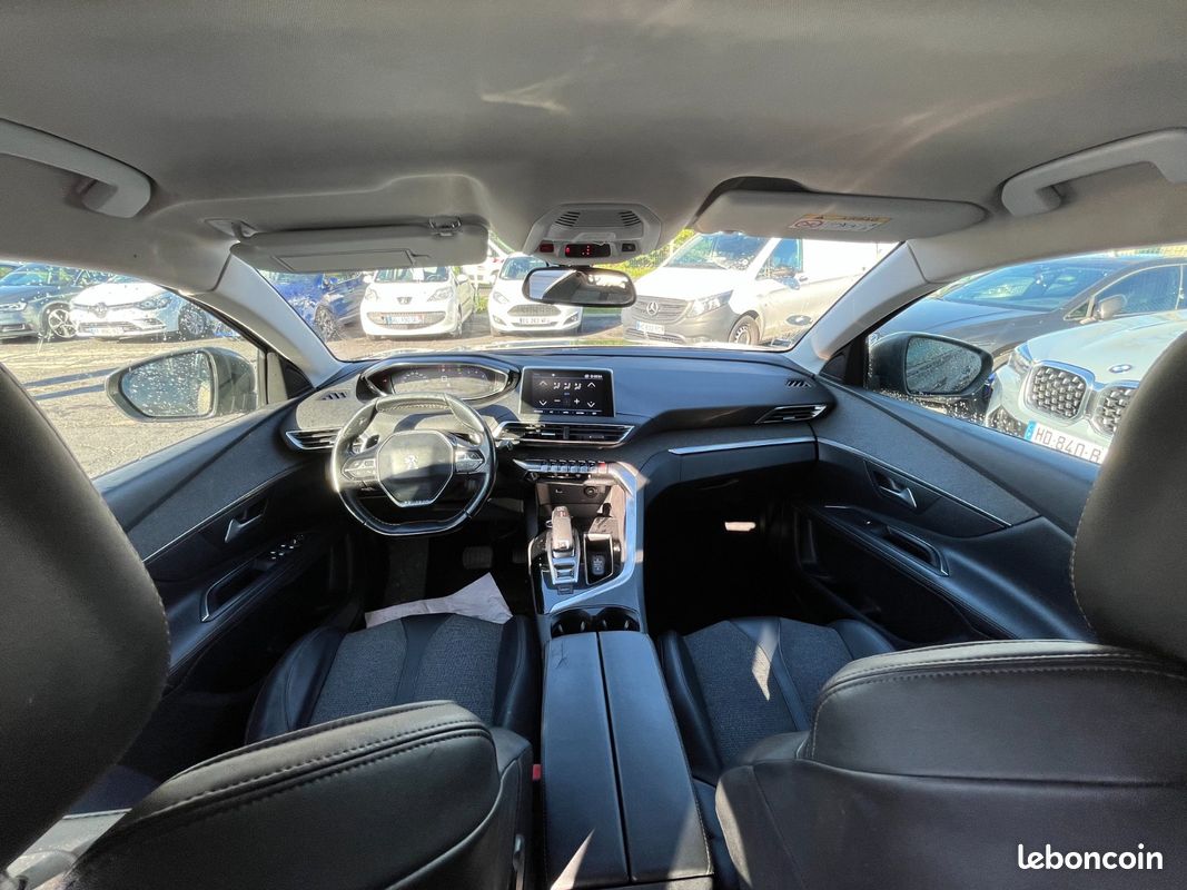 Peugeot 3008 II 1.5 BLUEHDI EAT8 130CV Allure (image 4)