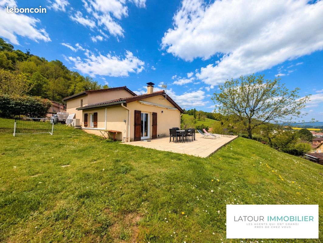 Maison 6 pièces 131 m² · à Bourgoin-Jallieu · 131 m² · 339 000 €