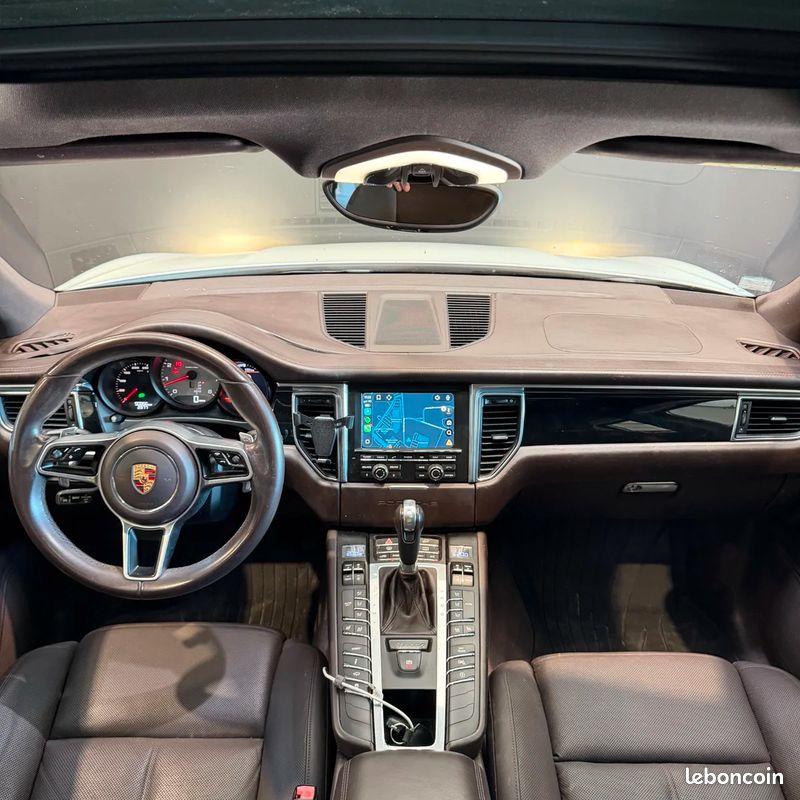 PORSCHE MACAN 3.0 V6 340 ch S PDK / TOIT OUVRANT / CAMERA DE RECUL / CUIR ETENDU (image 10)