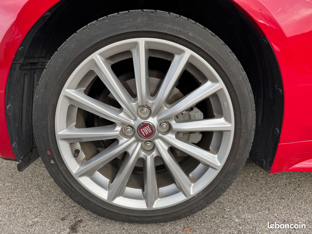 FIAT 124 SPIDER 1.4L MULTIAIR 140CH LUSSO PLUS / CAMERA DE RECUL + GPS + INTERIEUR CUIr (image 9)