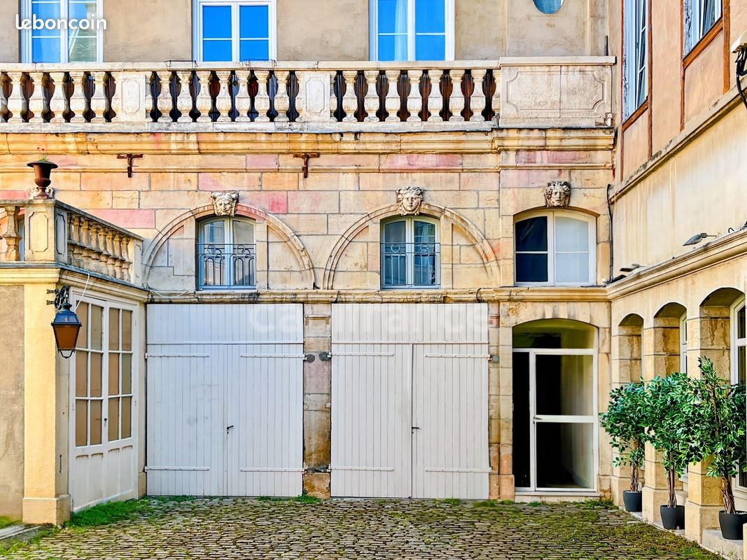 Appartement 2 pièces 75 m² · à Dijon · 75 m² · 330 000 €