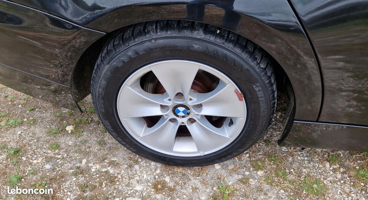 BMW Série 3 TOURING E91 LCI 318i 143 ch Premiere (image 21)