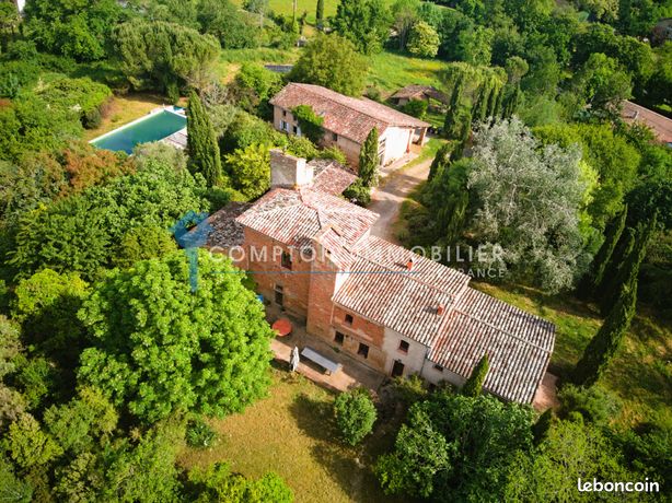 Propriété 16 pièces 555 m²