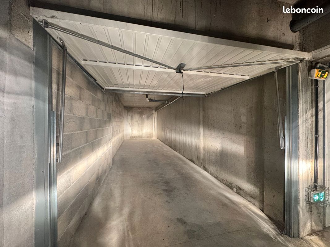 Parking 24 m² · à Dijon · 24 m² · 25 000 €