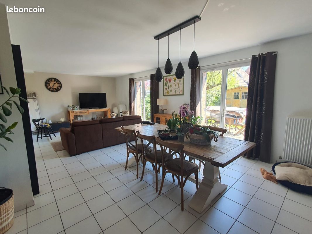 Maison 6 pièces 93 m² · à Lezennes · 93 m² · 1 580 €