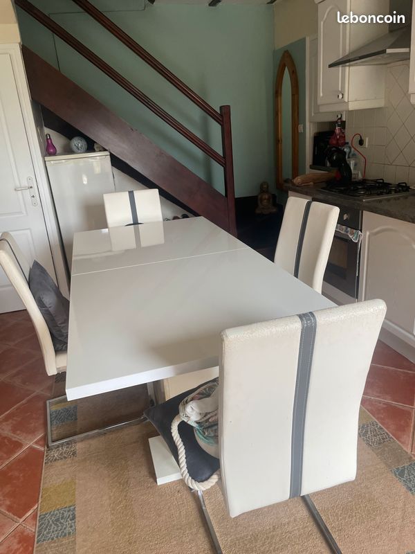 Table à manger et buffet italiens modernes (image 2)