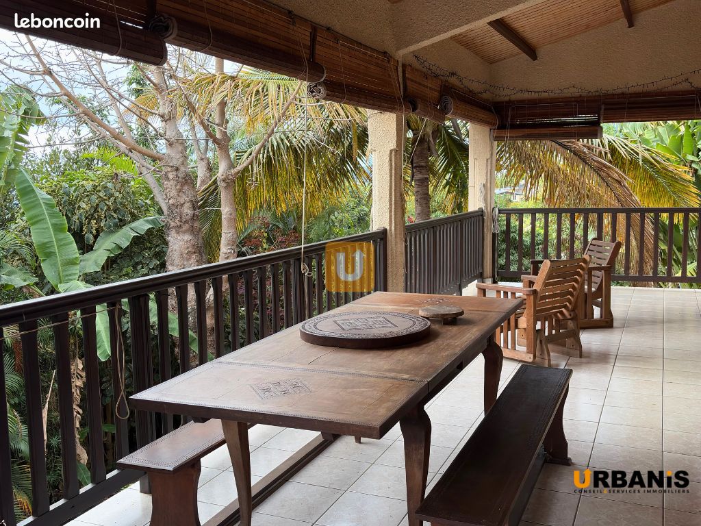 Appartement 2 pièces 77 m² · à Saint-Paul · 77 m² · 1 300 €/mois