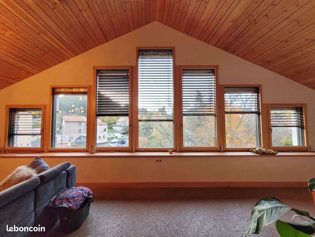 Appartement 5 pièces 135 m² · à Le Puy-en-Velay · 135 m² · 1 200 €/mois