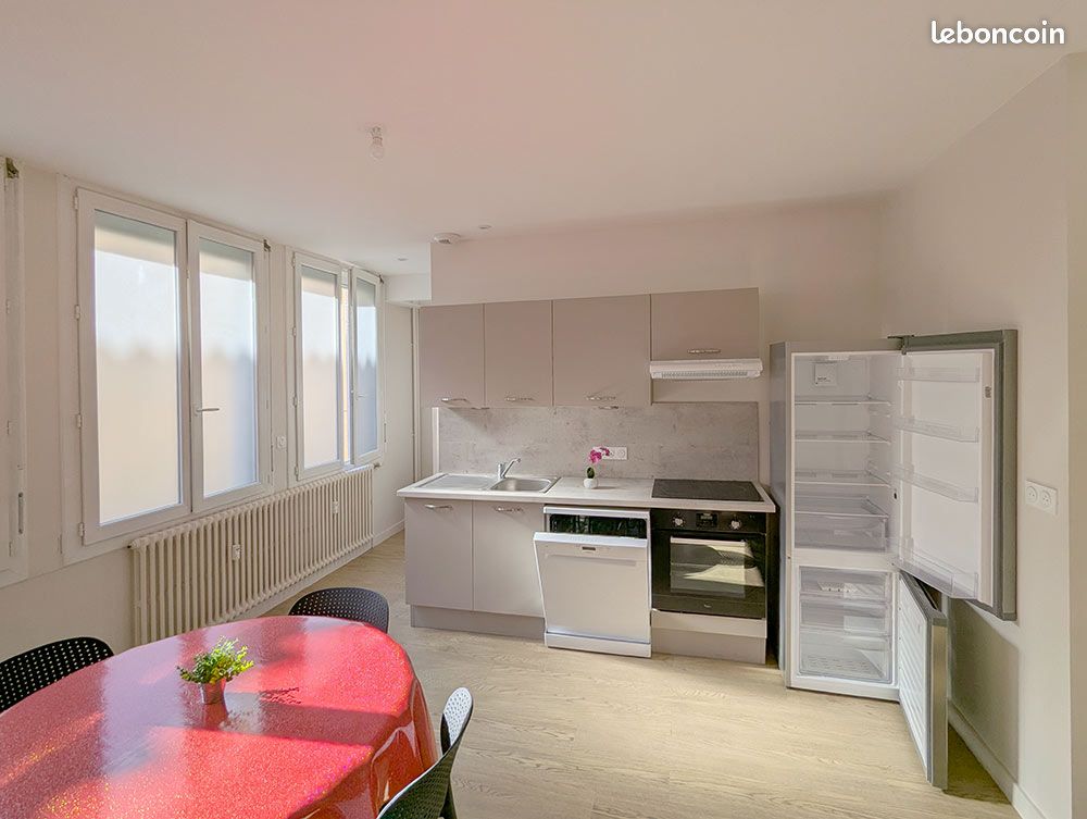 Appartement T1 bis meublé avec ascenseur à Millau (image 2)