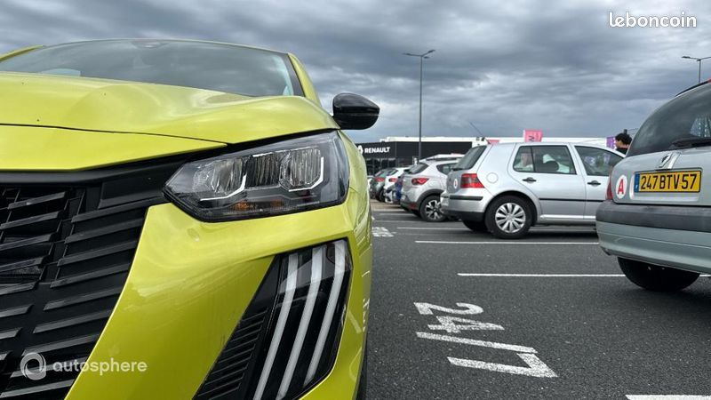 Peugeot 208 1.2 Hybrid 100ch Active e-DCS6 (image 17)