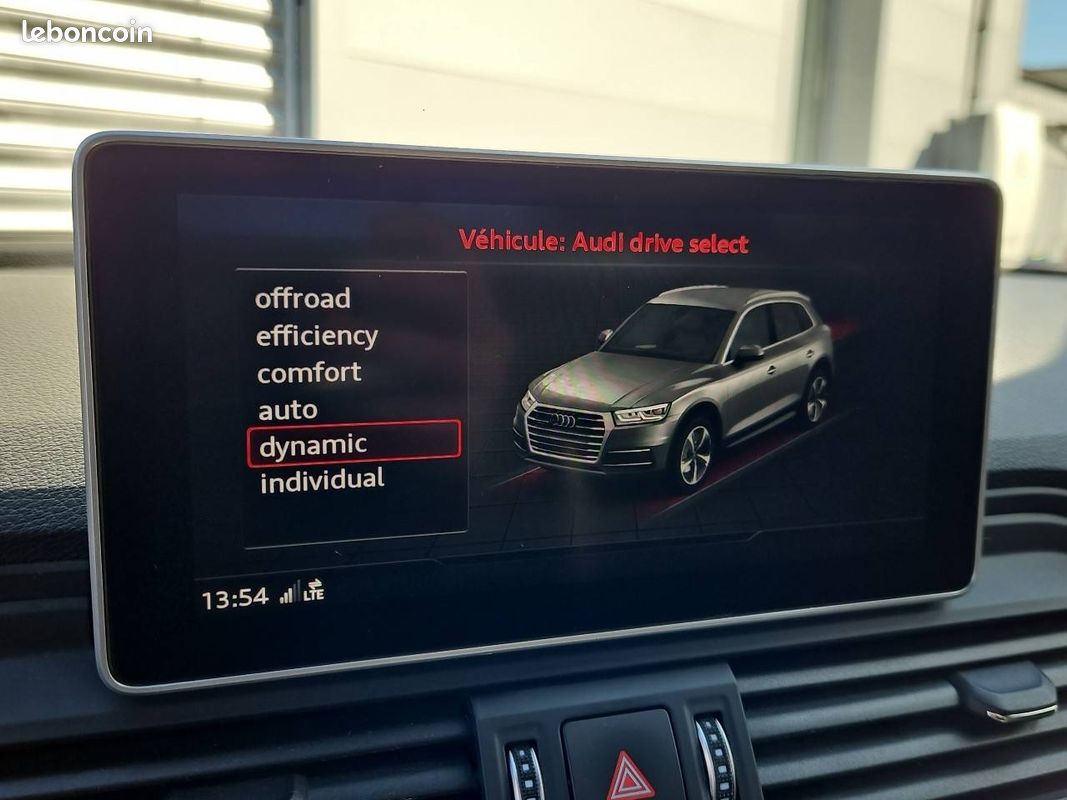 AUDI Q5 35 TDI 163 S tronic 7 S line (image 24)