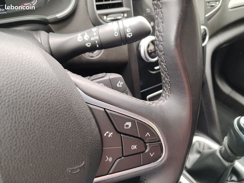 Renault Mégane Estate IV 1.5L BLUEHDI 115CH BUSINESS (image 16)