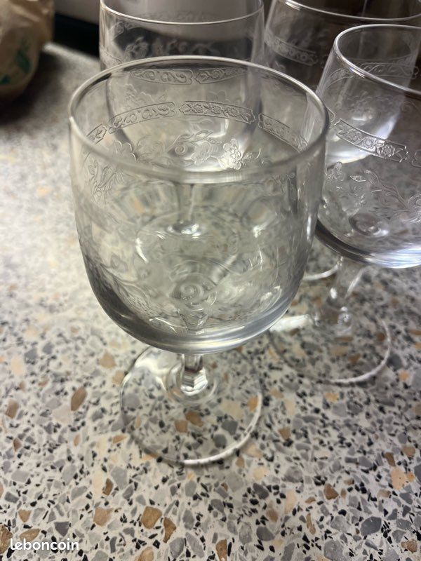 12 petits verres à Vin (image 3)