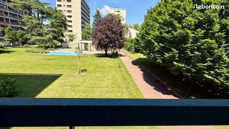Appartement 1 pièce 13 m² · à Lyon · 12,9 m² · 600 €