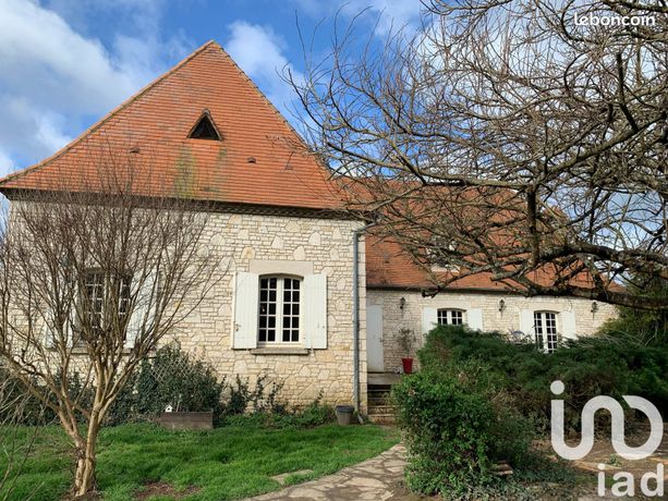 Maison 6 pièces 278 m²