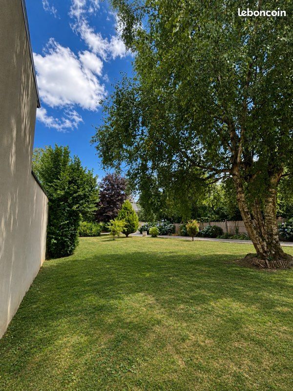 Maison familiale lumineuse – 140 m² avec grand jardin – Centre de Merdrignac (image 3)