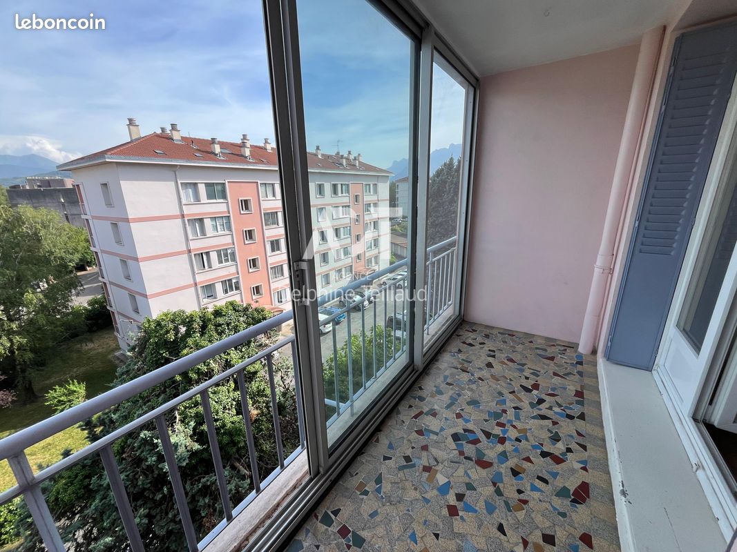 Appartement 3 pièces 59 m² · à Grenoble · 59 m² · 790 €