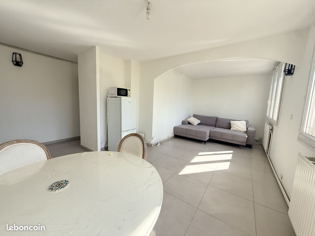 Appartement 4 pièces 61 m² · à Grenoble · 61 m² · 132 000 €