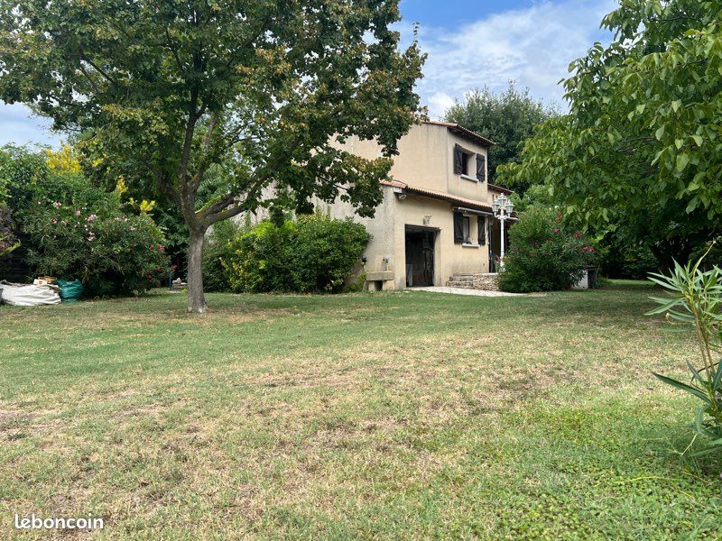 Maison 3 pièces 145 m² · à Clarensac · 145 m² · 359 000 €