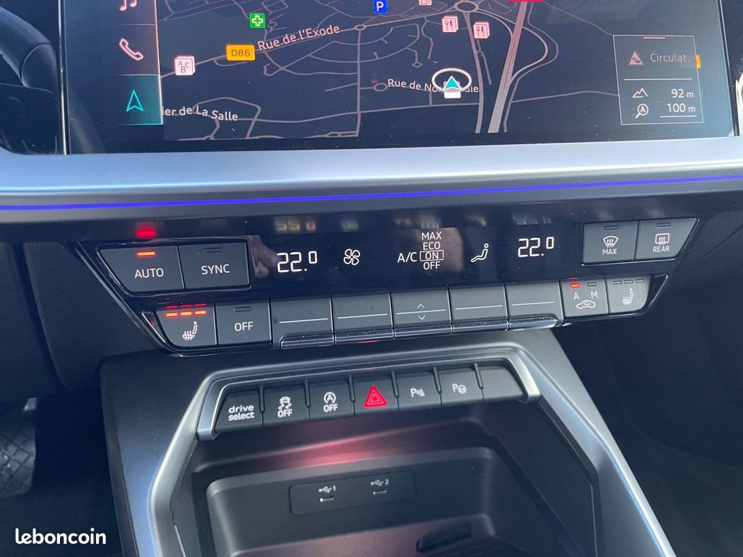AUDI A3 Berline 35 TFSI Mild Hybrid 150 S tronic 7 Design Luxe (image 20)