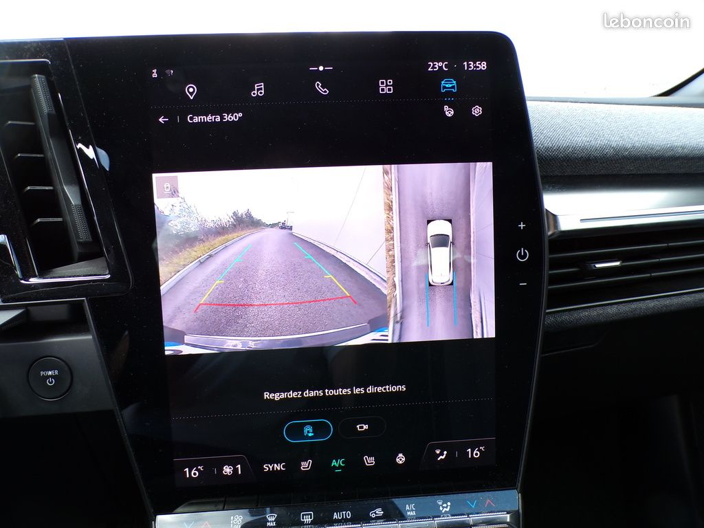 Renault Mégane E-TECH EV60 220 ch optimum charge Techno avec pack driving et vision (image 18)