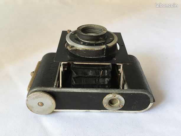 Lot 98 - A Kochmann Reflex-Korelle SLR Camera