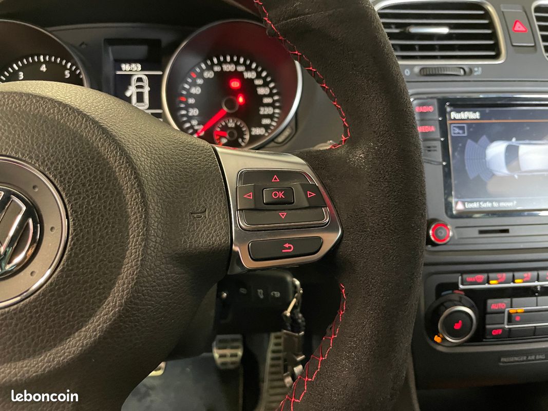 VOLKSWAGEN GOLF VI GTi 2.0 TSi 210 (image 18)