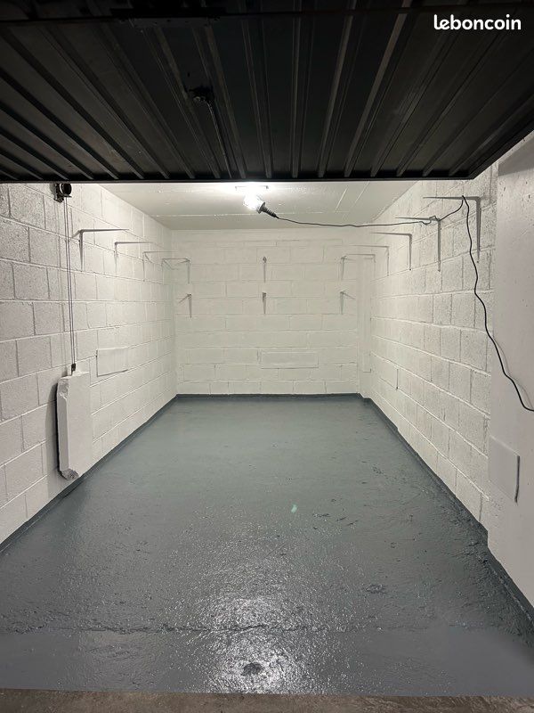 Box rue guersant · à Paris · 245 €/mois