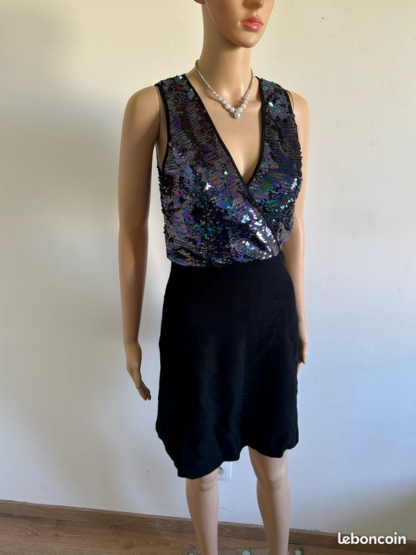 Robe noire neuve avec sequins Morgan taille S (valeur 85) (image 2)