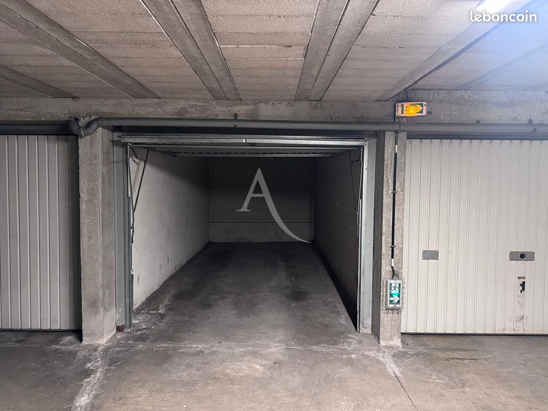 Parking 1 pièce 14 m² · à Conflans-Sainte-Honorine · 14 m² · 135 €/mois