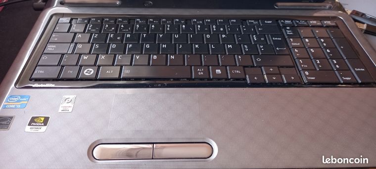 Écran Toshiba Satellite L655D 15.6" Fonctionnel - Occasion - Pour Remplacement D'Écran