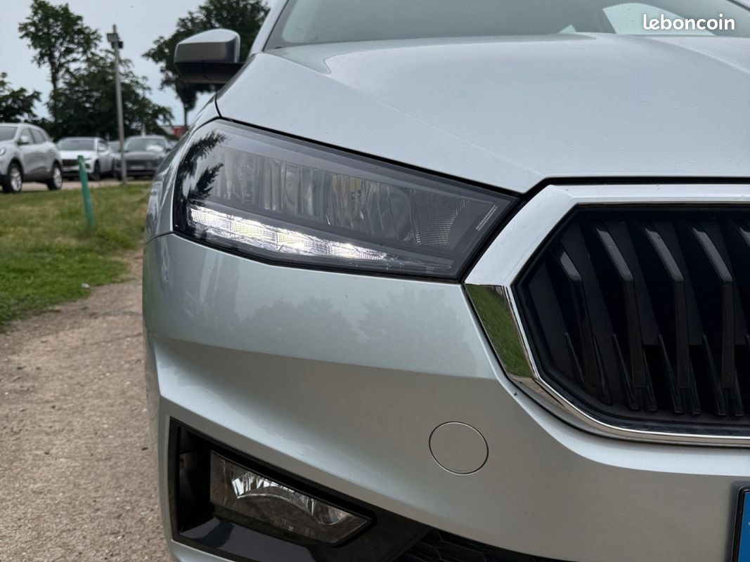 SKODA FABIA 1.0 Ambition 80 ch BVM5 TVA RECUPERABLE (image 31)