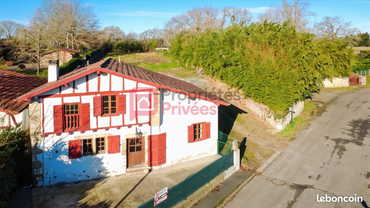 Maison 6 pièces 114 m² · à Ustaritz · 114 m² · 360 000 €