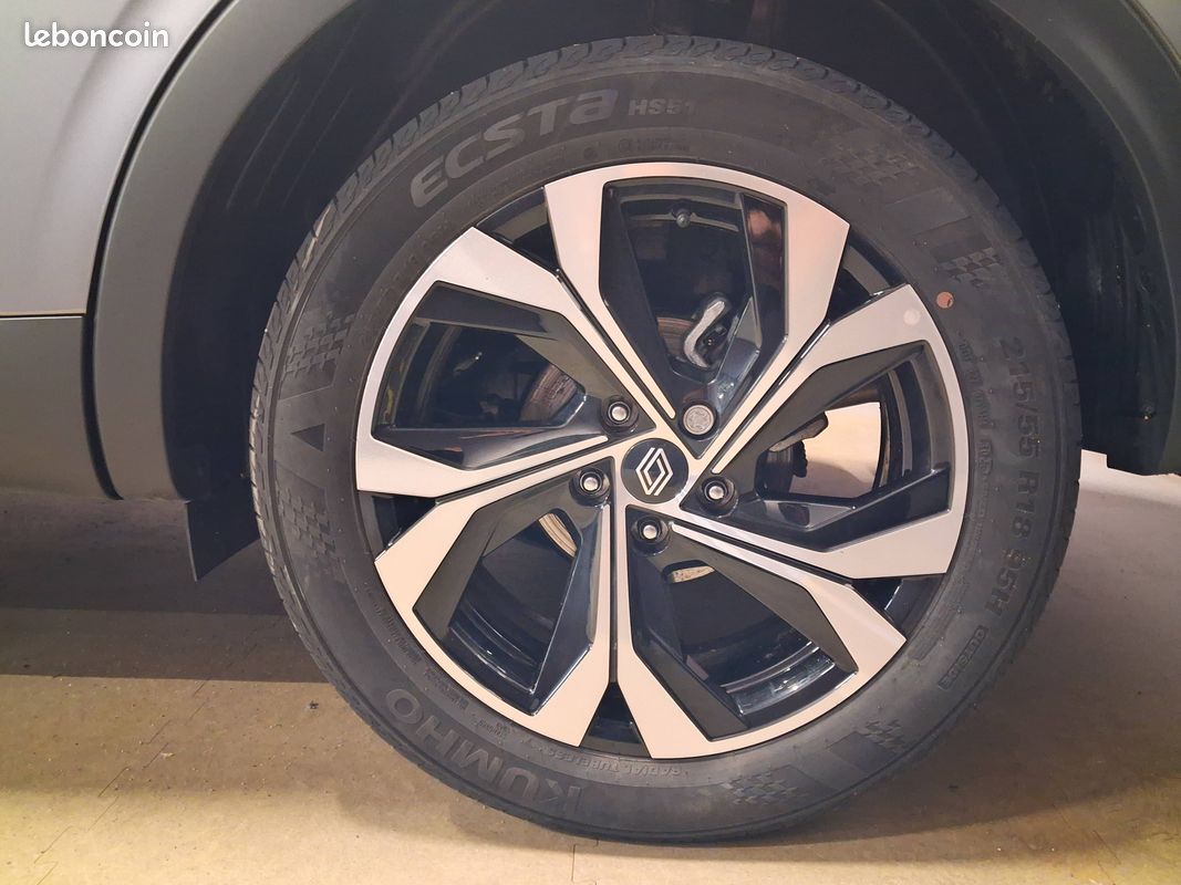 RENAULT Arkana E-Tech 145 - 23 Techno (image 10)