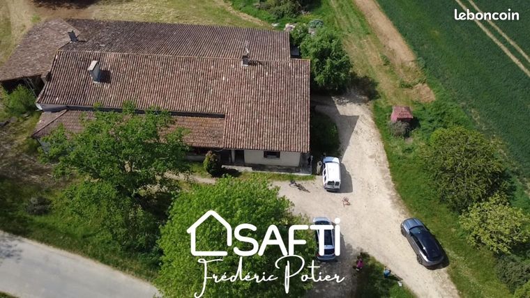 Maison 8 pièces 133 m²