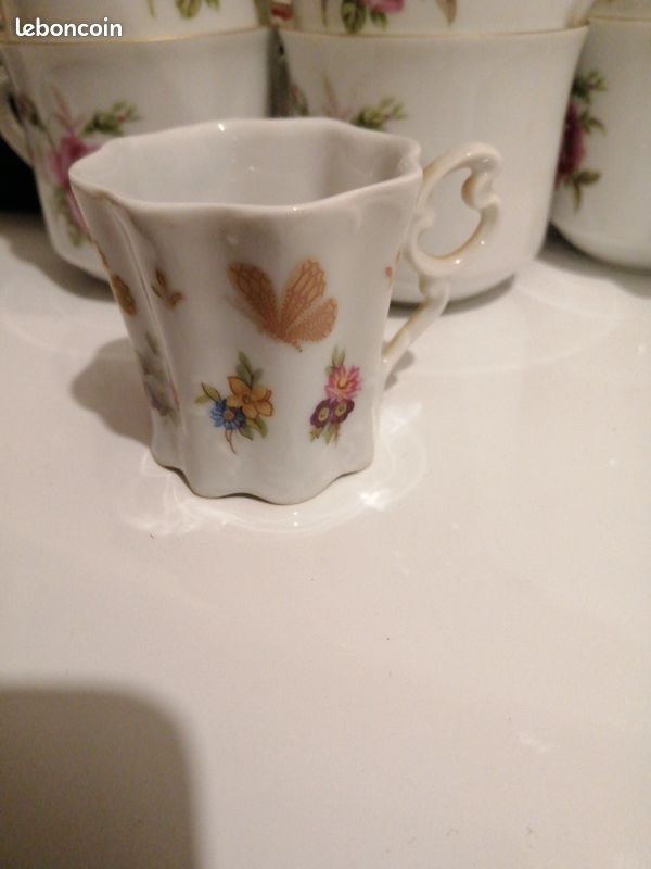 SERVICE à CAFÉ ☕ en PORCELAINE DE RÉPUBLIQUE TCHÈQUE 🇨🇿 CZ, TRÈS TRÈS ANCIEN ET GRIFFÉ voir en dessous (image 10)
