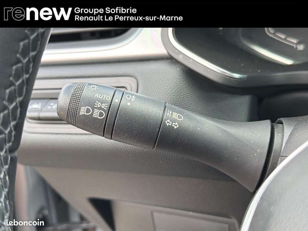 Renault Captur TCe 90 Techno (image 20)
