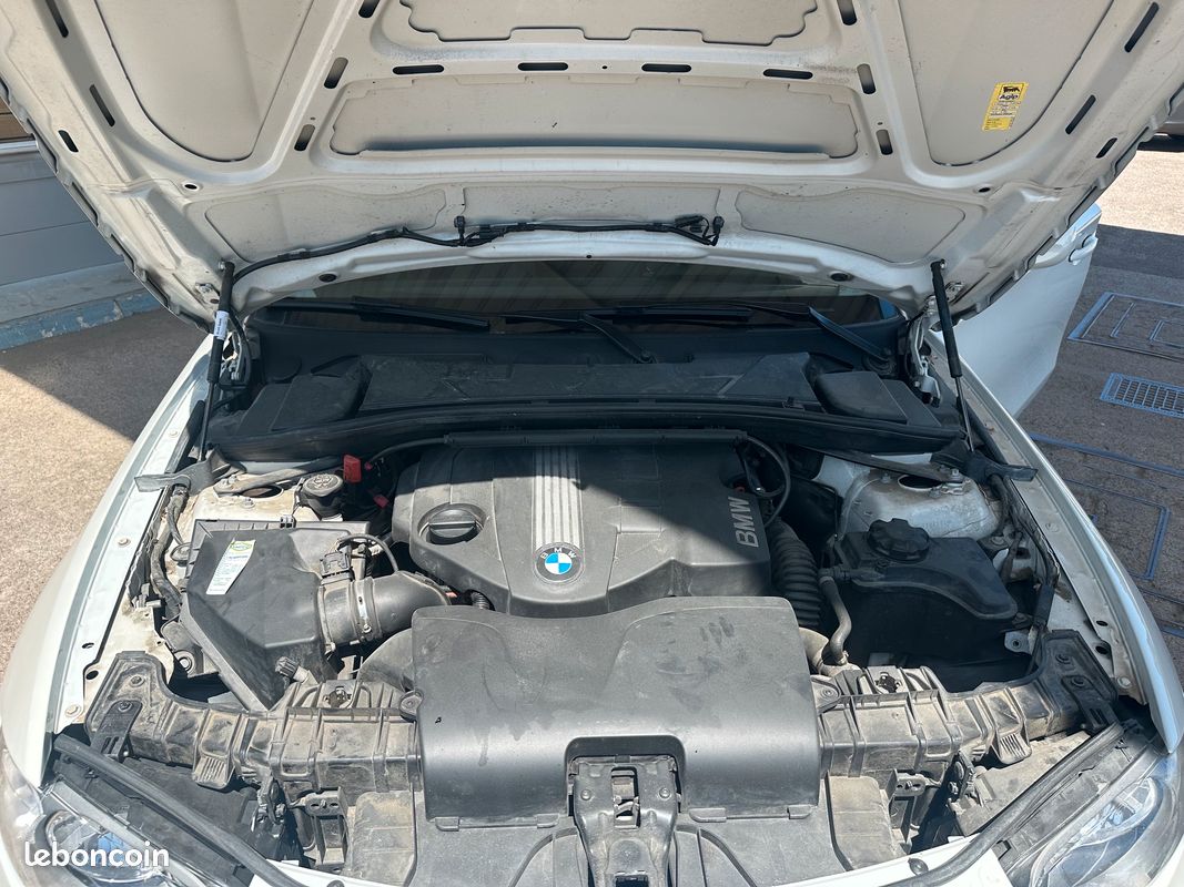 BMW 1er 116d Edition 115cv (image 10)