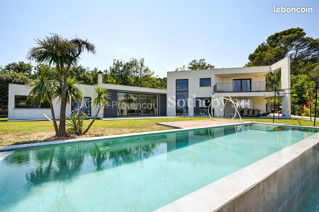 Maison 6 pièces 272 m² · à Aix-en-Provence · 272 m² · 1 490 000 €