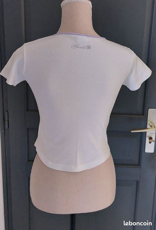 T-shirt fille en TBE - T. 10 ans (image 3)