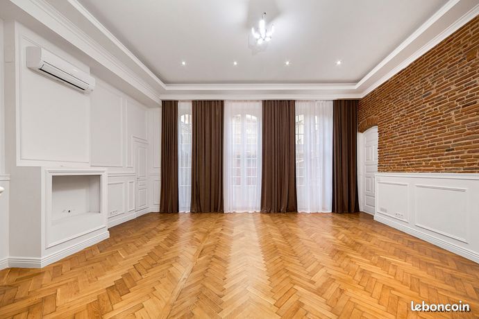 Appartement 3 pièces 162 m² — 2