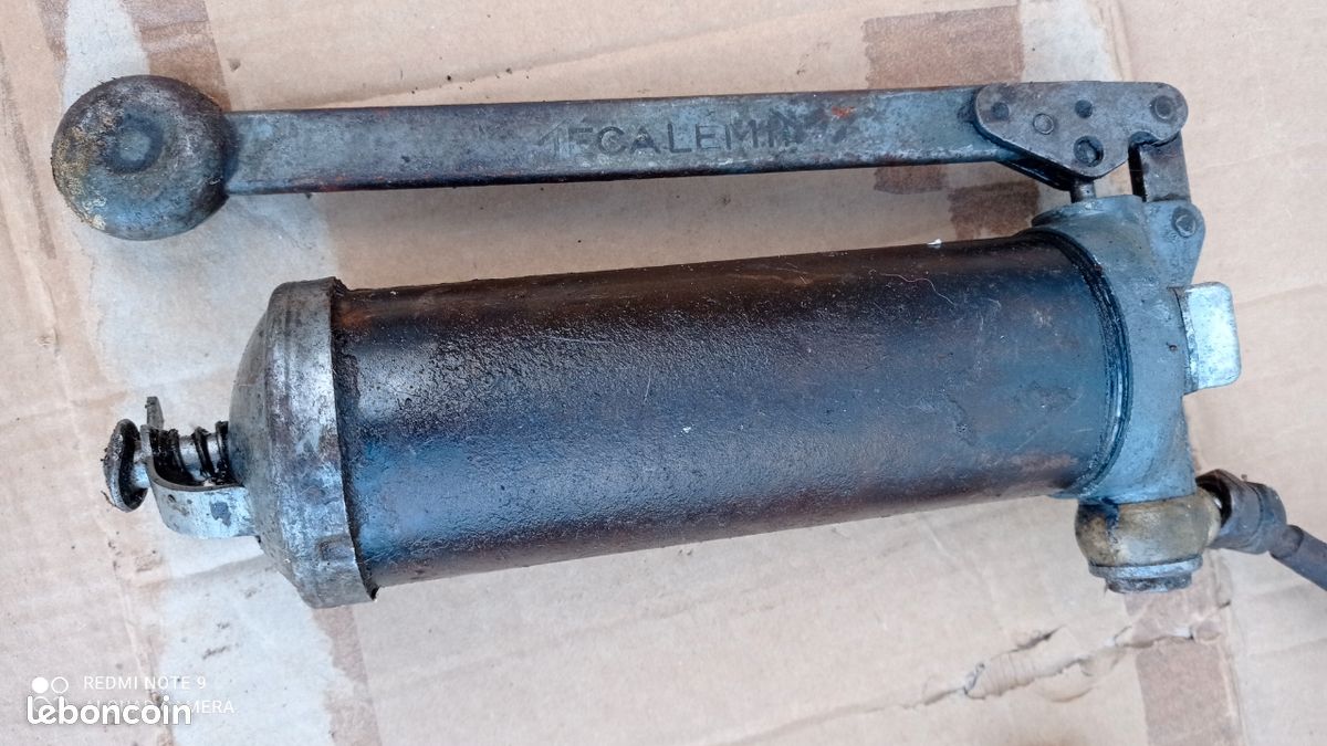 Pompe à Graisse Ancienne TECALEMIT - Pistolet Vintage En Métal, Occasion, Origine France