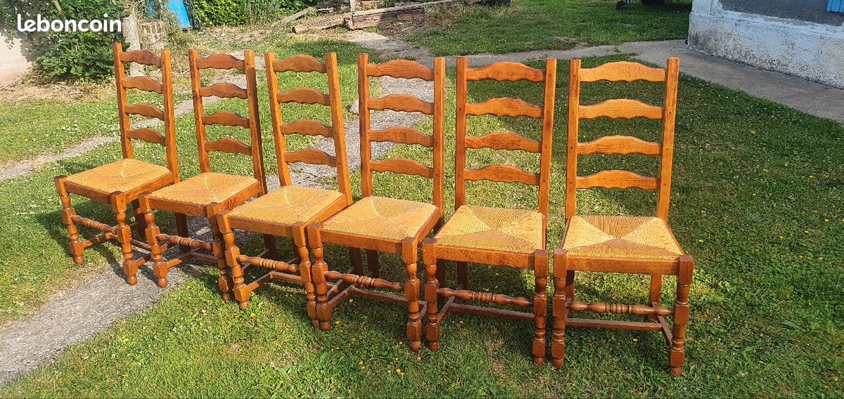 Vaisselier avec table et 6 chaises (image 2)