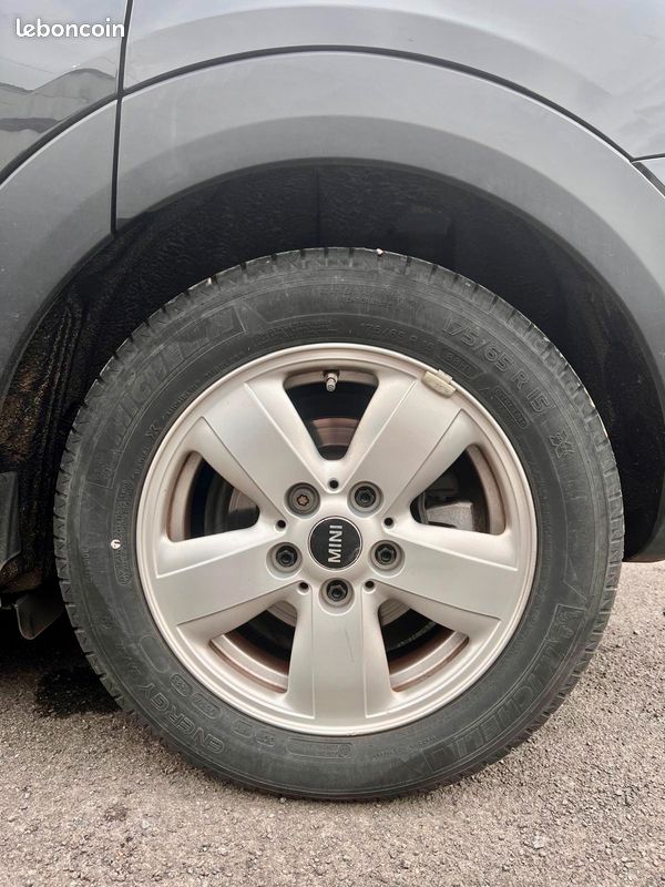 Mini cooper 1.5 cooper 135 ch  5 portes  gps  garantie 48 mois possible (image 5)