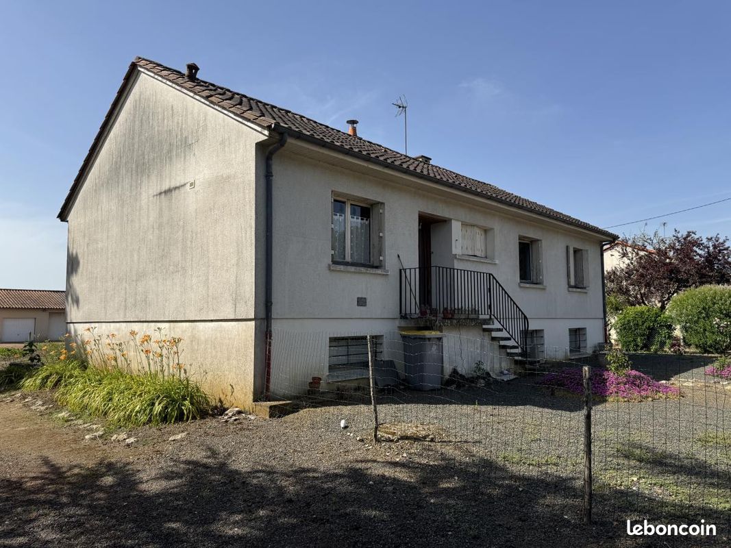 Maison 4 pièces 85 m² · à Roiffé · 85 m² · 116 900 €