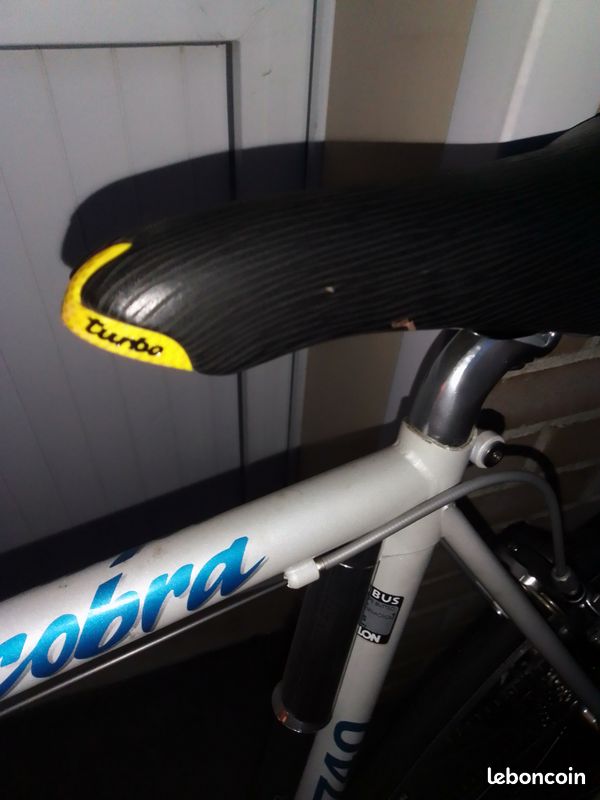 Vélo Decathlon cobra 740 gris blanc (image 7)